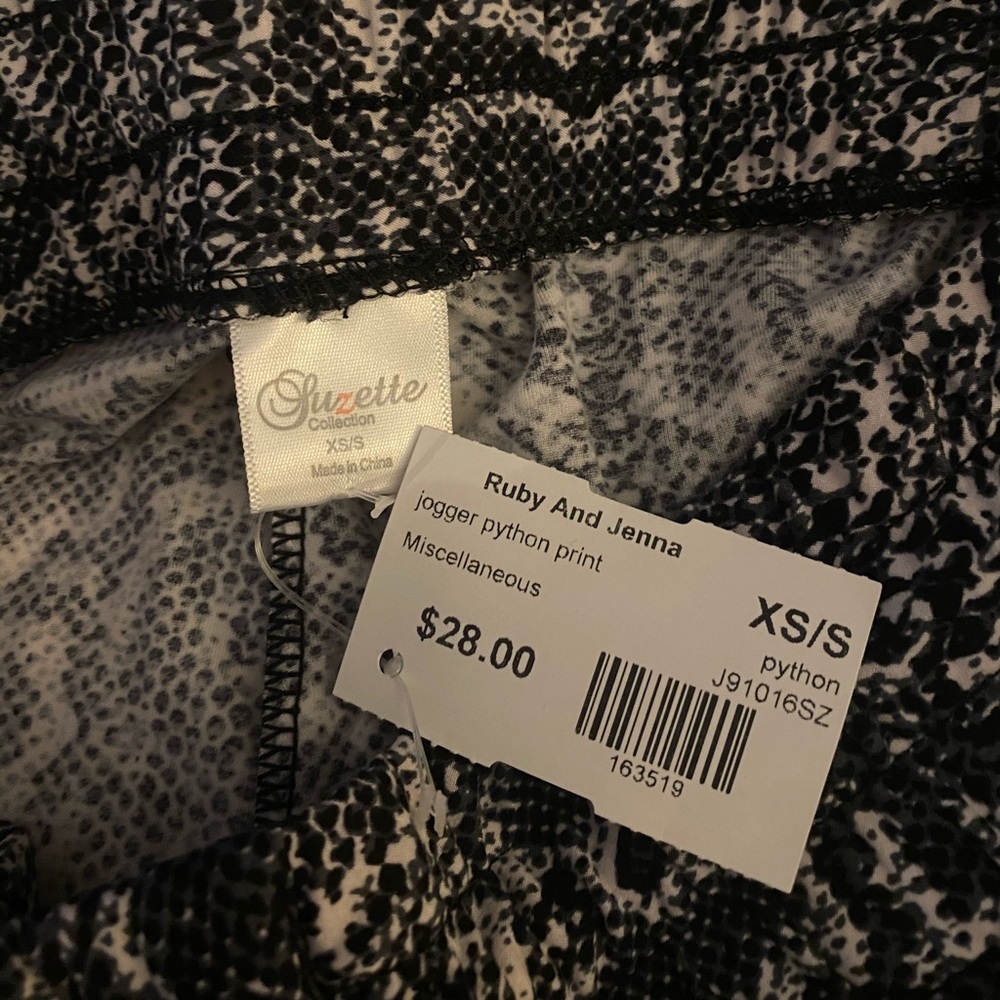 Python Joggers Brand New ! - Picture 5 of 6